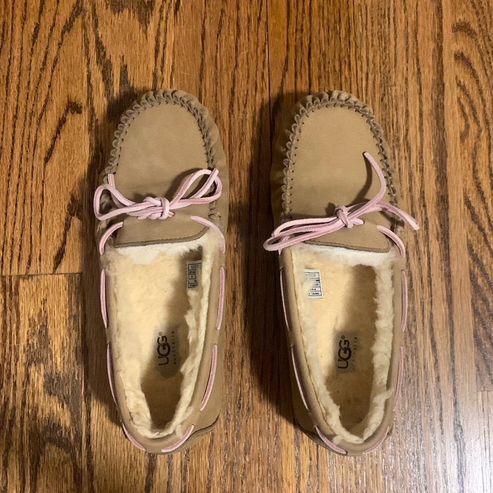 UGG Moccasin Dakota